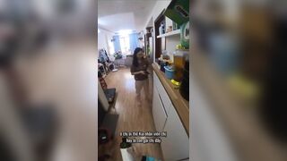 A Grap bị chị U45 gạ tình mà run
