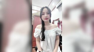 Gái Xinh, Ngon lên mạng dậy đạo lý