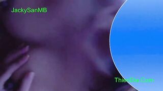 MBBG ra vườn thủ dâm rồi đái như đàn ông