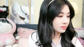 Em Anna Gấu xinh như thiên thần, live stripchat show bím múp