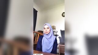 Vú to thủ dâm 75