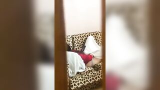 Quay lén Bà chị Vk đang nằm trên ghế móc Bím