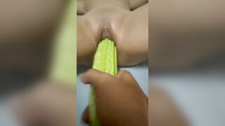 Cầm khổ qua nong lồn cho bé 2k10 quen dần