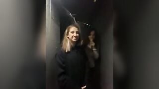 Tụt quần con bạn, chơi les Bú Lồn Ở nơi công Vú To Bú liếm live sex