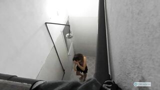 Quay lén các em teen đi tắm trong nhà tắm nước ngọt hồ bơi hàng cực ngon p2