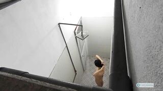Quay lén các em teen đi tắm trong nhà tắm nước ngọt hồ bơi hàng cực ngon p2