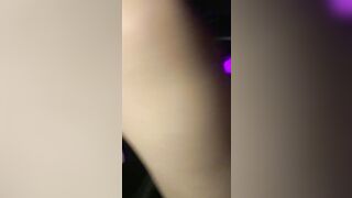 đưa em sinh viên năm nhất đi ăn rồi gạ em cho sờ vú trên ô tô