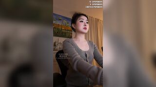 Pupu dâm vú bự căng thẳng khi làm việc nên đòi a ny cho bú cu đụ để giảm stress
