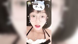 em sinh viên năm nhất khỏa thân thủ dâm tự sướng