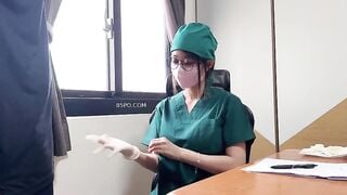 ĐC E Y TÁ TẬN TAY SÓC LỌ, LẤY TINH TRÙNG