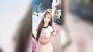 Rủ em về khách sạn chịch liên tục