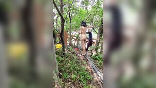 Chụp ảnh nude với người lạ public