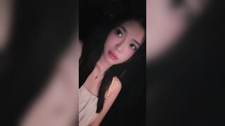 xinh như thiên thần thì cũng bị đăng clip lên mạng mà thôi