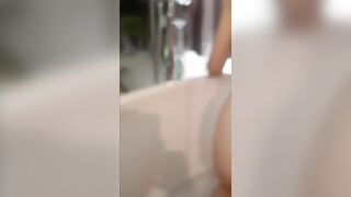 bé sinh viên da trắng nõn không vết sẹo làm anh sướng nổ cặc