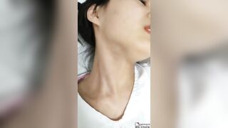 Ông anh địt con em họ loli mới lớn rậm lông