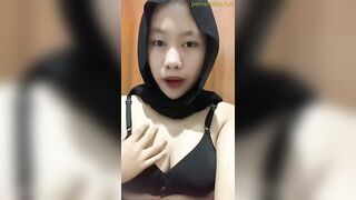 Vú to thủ dâm 149