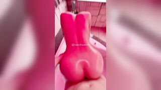 đụ em sugar đít to trong bồn tắm