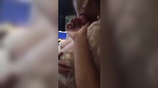 Gái dâm vú to lồn ngon đi làm gái cho cắc đại gia địt