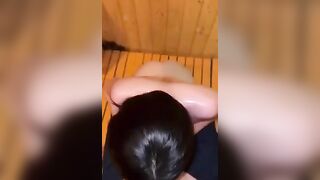 E nhân viên trốn làm vào phục vụ bú cu chịch từ a-z, sướng anh cho thêm típ