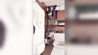 Vợ làm gái cơ quan