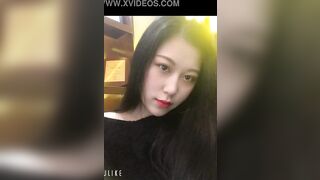 Em lễ tân vũ phương