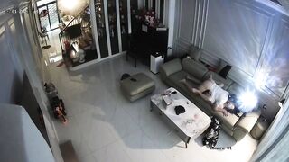 Hack camera phòng khách