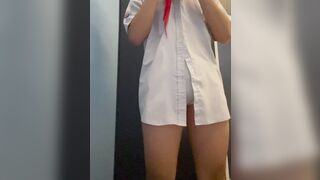 Mới đi học về mà nứng qus