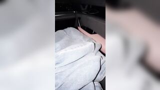 Địt trần em họ k10 cưỡi ngựa trên xe oto
