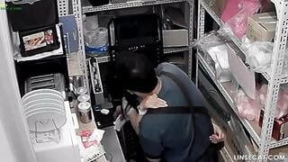 bé sinh viên đi làm thêm ở quán cafe bị ông chủ gạ địt luôn ở nhà kho