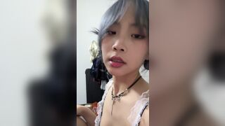 gái xinh gợi cảm trong bộ hầu gái