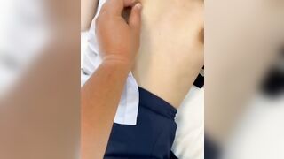 Nữ sinh được thầy giáo dạy thêm ngoài giờ