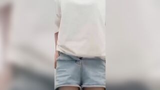 chiều mua cho cốc trà sữa tối về em khoe vú bướm để anh ngắm