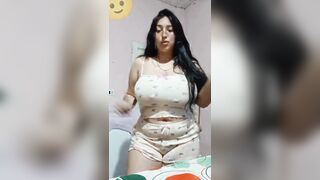 Giã mạnh vào bướm cực múp em chubby vú bự