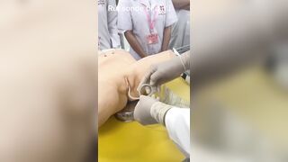 ngượng chín mặt. May chỉ là mô hình..
