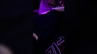 乱伦大神和偷操半年的大舅家女儿在KTV激情开操 年纪小就是听话叫声也是没谁了骨子里的贱货 2