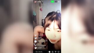 2 chị em họ cả 2 đều bị les live sex cực dì dâm khi khoe lồn.