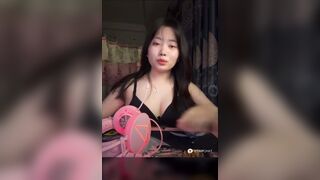 Chơi gem thua kèo thằng bạn phải vạch vú cho nó xem 4