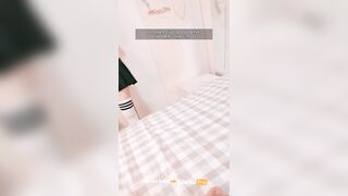 Cho tiền rồi gạ địt em gái họ lồn múp cực