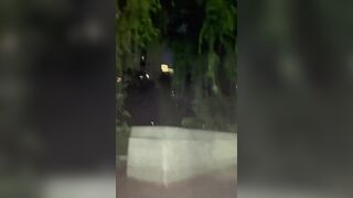 Dâm nữ dáng ngon nữa đêm khỏa thân ra công viên gạ bú cu ng lạ đụ nhau public