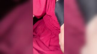 Chịch trong chòi lá anh che mặt cũng như không