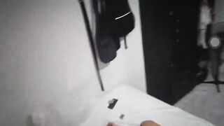 Bác 2 dâm đãng banh lồn cho thằng cháu họ đụ trong phòng nhưng ko có chuyện gì xảy ra