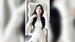 Fake AI 25