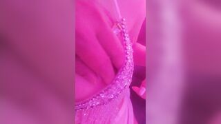 đi hát karaok có mấy bé đèo mới lớn vú tròn xoe