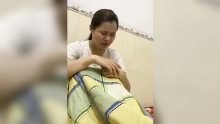 Ngoại tình bị phát hiện thì khóc lóc nỗi gì