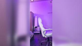 Gái dâm vú khủng mông to khoe hàng trên live dâm đãng phần 4