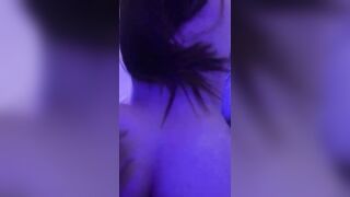 Nằm im để a đẩy