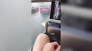 wataa chút kích thích nhỏ trên xe buýt