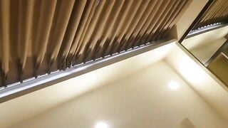 Cho vợ some cùng thằng bạn thân