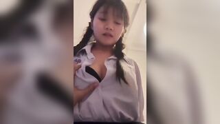 Con bạn thân cưỡi cặc dâm đãng quay lại làm kỉ niệm