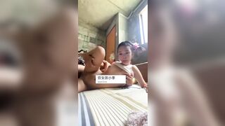 chú rụth lấy đi trinh của cháu gái của mình khi mới lớp 10